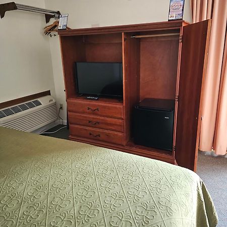 Knights Inn Mackinaw City Zewnętrze zdjęcie