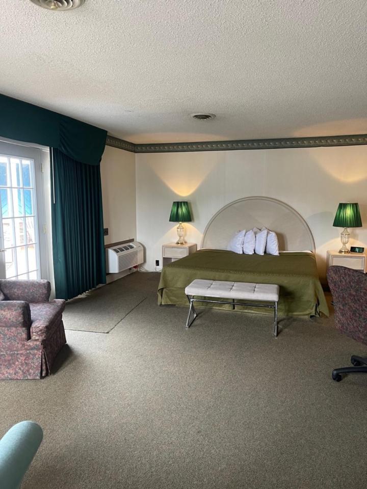Knights Inn Mackinaw City Zewnętrze zdjęcie