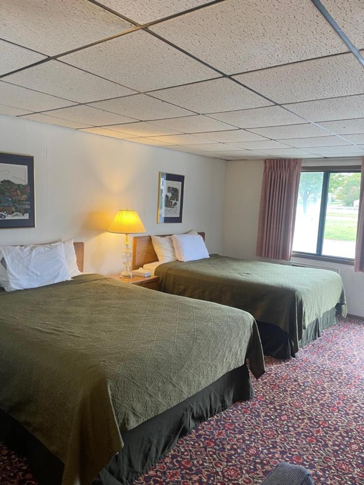 Knights Inn Mackinaw City Zewnętrze zdjęcie